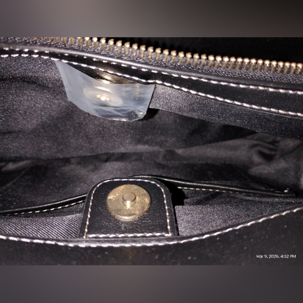 NINE WEST: BLACK SHOULDER BAG - Picture 10 of 15